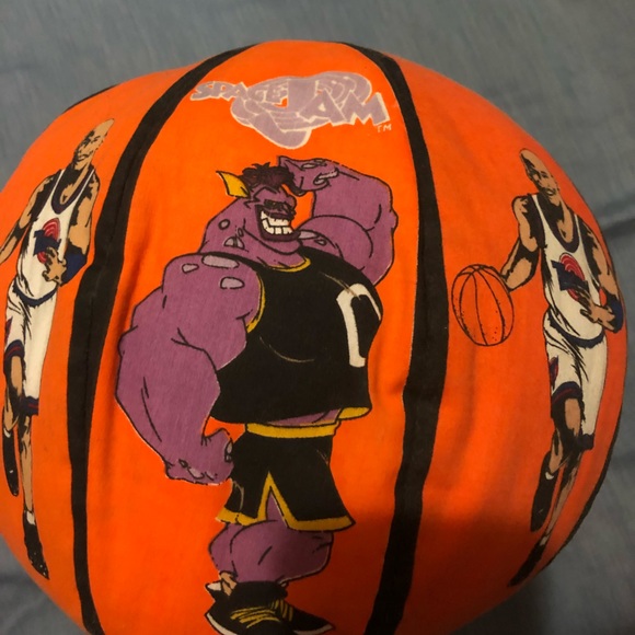 Vintage vintage rare rare space jam Michael Jordan Bugs Bunny basketball pillow - Picture 1 of 7